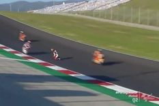 al borde de la muerte: la milagrosa salvacion de aron canet en moto2