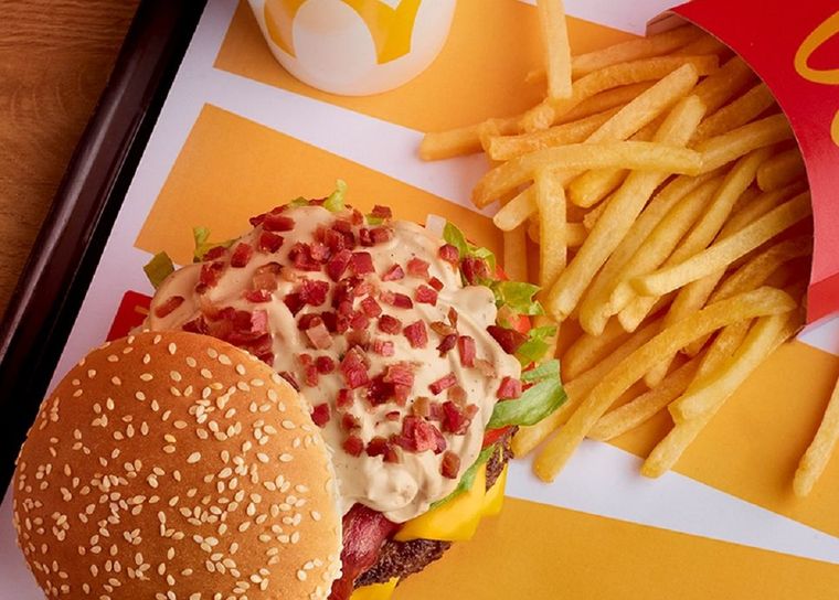 McDonald's llegará a YPF. McDonald's llegará a YPF.