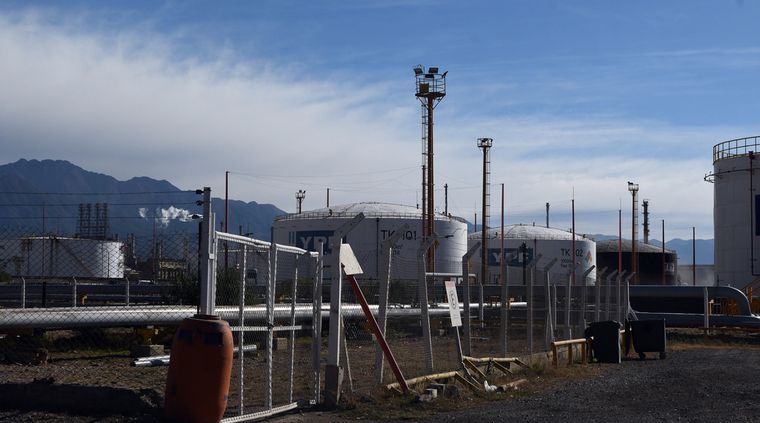 El proceso productivo de petróleo no es el causante de la faltante de combustibles Foto: ALF PONCE MERCADO / MDZ