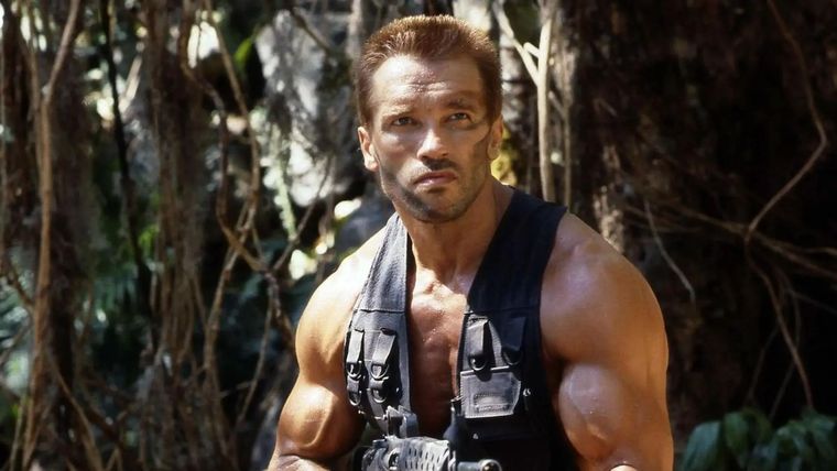 Arnold Schwarzenegger actuando. Arnold Schwarzenegger actuando.