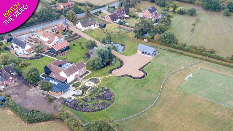 Desvalorizó su mansión.