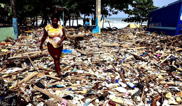 El huracán ha dejado muertos y daños en el Caribe. Foto: Efe.