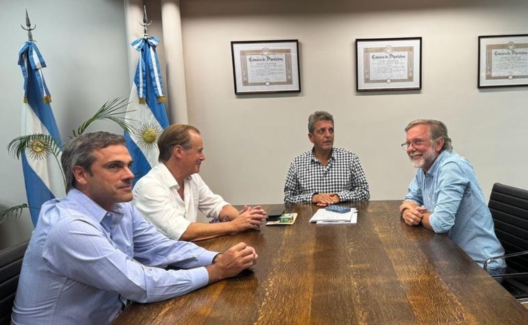 Sergio Massa mantuvo este jueves un encuentro con el diputado nacional por Entre Ríos, Gustavo Bordet Foto: Twitter Oficial Gustavo Bordet
