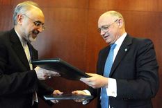 Ali Akbar Salehi y Héctor Timermann.