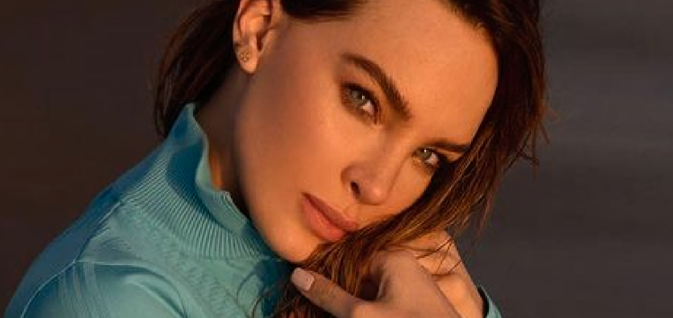 Belinda es una de las artistas que más sorprenden con sus looks Foto: Instagram @belindapop