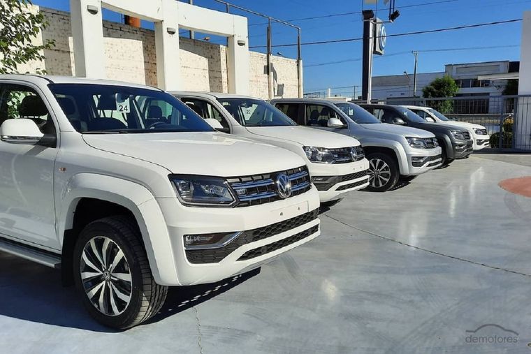 La mujer pagó una VW Amarok pero la concesionaria no se la quería entregar porque aumentó de precio luego de que la había cobrado