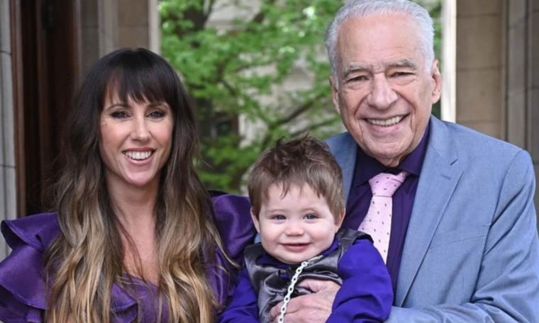 Estefanía Pasquini contó el hermoso gesto de su hijo Emilio con Alberto Cormillot tras la internación El prestigioso nutricionista pasó unos días complicados