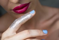 ¡a brillar mi amor! el boom del glitter y las unas shocking