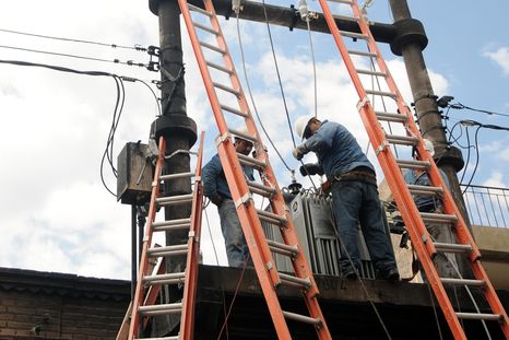 Edemsa continúa con las tareas de mantenimiento en distintas zonas de Mendoza.