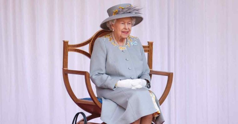 Foto: Onmanorama . https://img.onmanorama.com/content/dam/mm/en/news/world/images/2022/2/20/queen-elizabeth.jpg