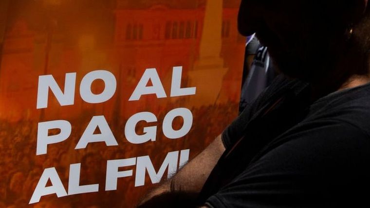 A los países latinoamericanos que proporcionaron un gran estímulo fiscal por la pandemia les resultará políticamente difícil reducirlo. Foto: GETTY IMAGES