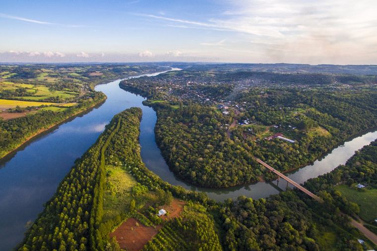 El Soberbio es un pueblo de Misiones rodeado por selva y ubicado junto al río Uruguay.