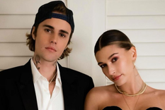 JUSTIN Y HAILEY BALDWIN TIENEN UNA GRAN MANSIÓN. LO QUE MAS SOBRAN, ADEMÁS DE BAÑOS, SON SALAS DE ESTAR.