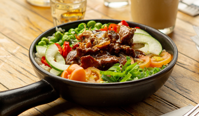 El éxito de esta receta se debe a su equilibrio entre frescura, sabor y valor nutricional. El éxito de esta receta se debe a su equilibrio entre frescura, sabor y valor nutricional.