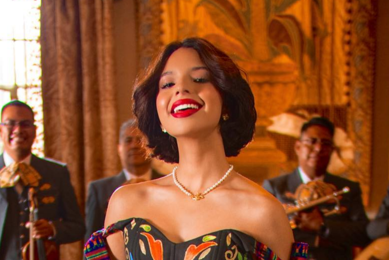 Ángela Aguilar deslumbra en cada una de sus presentaciones. Foto: instagram: angela_aguilar_