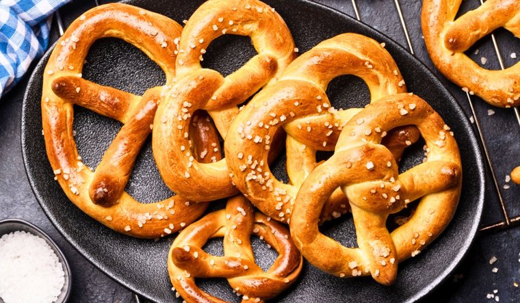 Historia y curiosidades de los pretzels: un viaje culinario Foto: Shutterstock