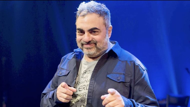 Roberto Moldavsky presenta Salud, Moldavsky y Amor.
