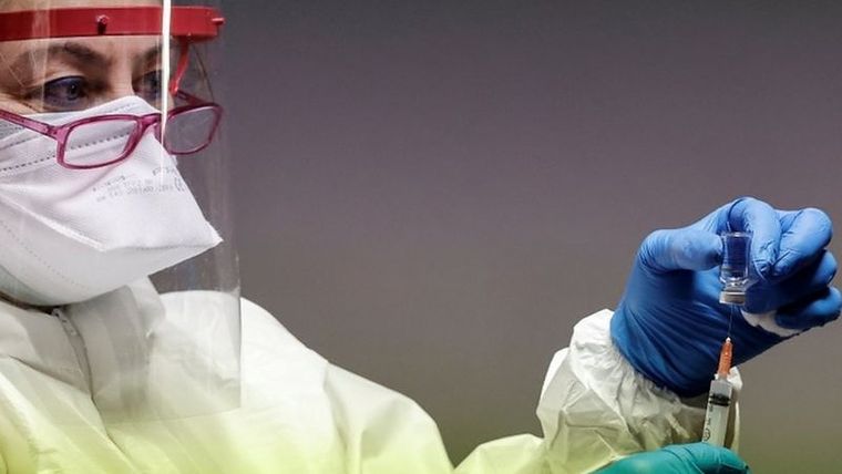 Covax espera que, para fines de 2021, se hayan entregado más de 2.000 millones de dosis a países de todo el mundo. Foto: REUTERS