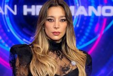 Su outfit de dos piezas, con brillos y toques provocativos, se llevó todas las miradas y generó opiniones divididas. Foto: @lasobrideperez