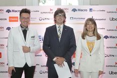 El conductor Ale Ortega junto a Federico Pagano y Silvia Jardel en los Premios Jóvenes Mendocinos Destacados 2021 El conductor Ale Ortega junto a Federico Pagano y Silvia Jardel en los Premios Jóvenes Mendocinos Destacados 2021