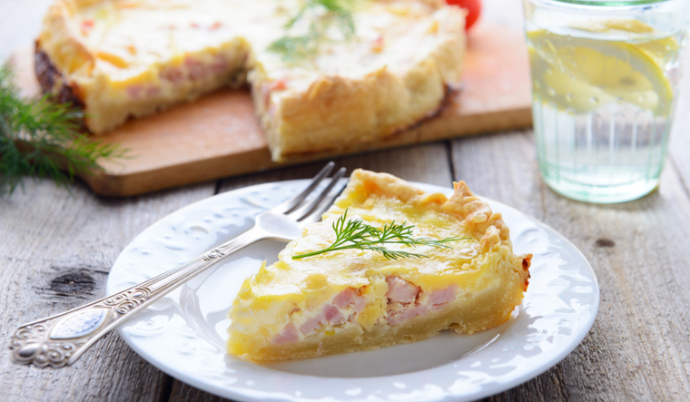 Simple, fácil y rápido: tarta y jamón y queso paso a paso Foto: Shutterstock