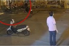 El hecho ocurrió en la intersección de las calles Lamadrid y Bolívar, en pleno barrio 9 de Julio. Foto: Captura de video