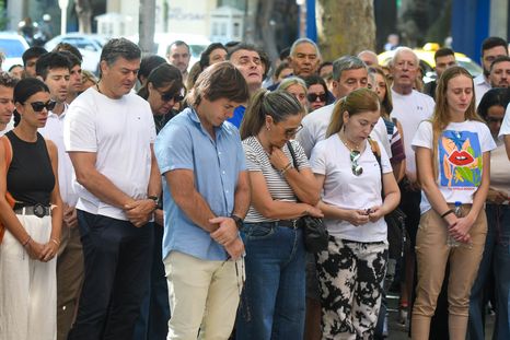 Mendocinos piden por la salud de Juan Cruz Yacopini. Mendocinos piden por la salud de Juan Cruz Yacopini.