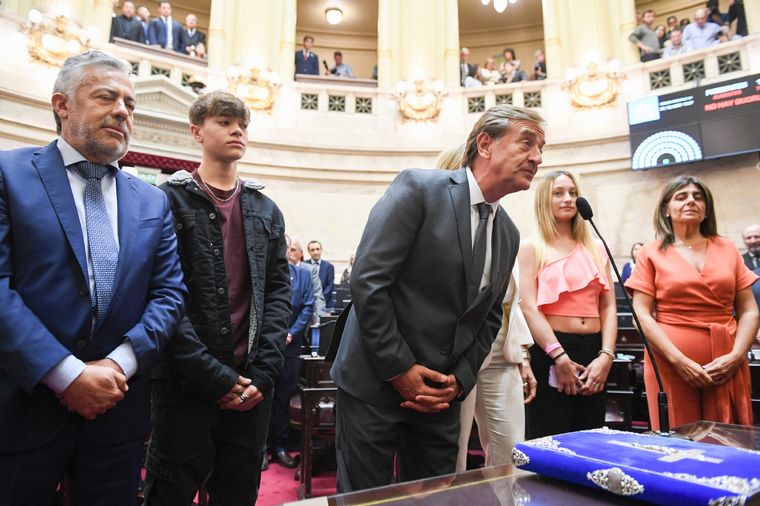 Rodolfo Suarez juró como senador Foto: NA