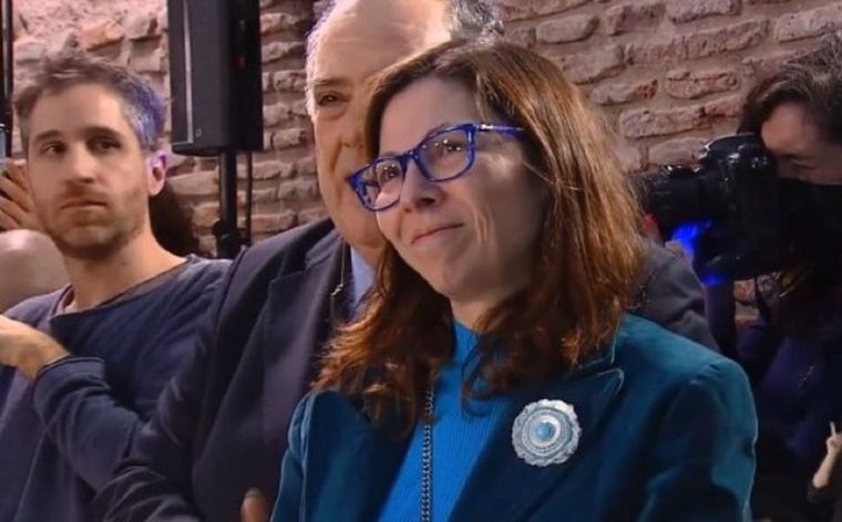 Batakis se encuentra en Mendoza con el objetivo de reunirse con empresarios de la región