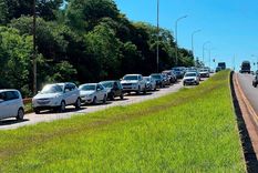 El colapso de los pasos fronterizos hacia Brasil se ha convertido en una constante en los últimos días del 2024 y el inicio del 2025. Foto: Norma Devechi / El Territorio