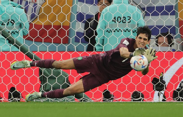 Bono El arquero marroquí, héroe en la definición por penales para Marruecos. Foto: EFE