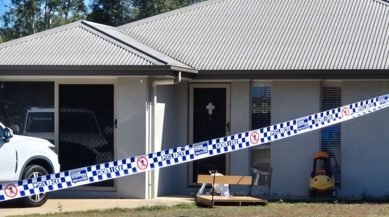Las autoridades del servicio de emergencias detallaron la escena del felicidio como un hecho escalofriante.