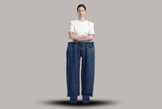 Los jeans cuadrados son tendencia en Europa.