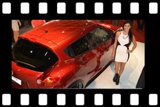 lindos coches y promotoras: video exclusivo del salon del auto