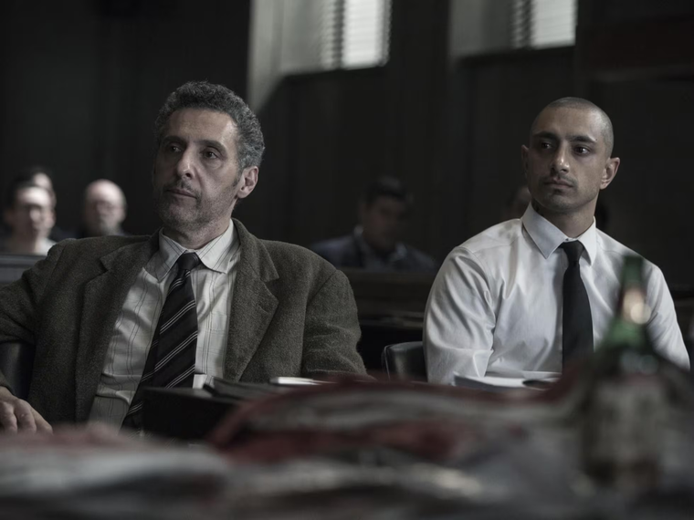 Con 8 episodios, la serie fue originalmente una producción de HBO y se convirtió en una de las miniseries policiales más recordadas de los últimos años. Con 8 episodios, la serie fue originalmente una producción de HBO y se convirtió en una de las miniseries policiales más recordadas de los últimos años.