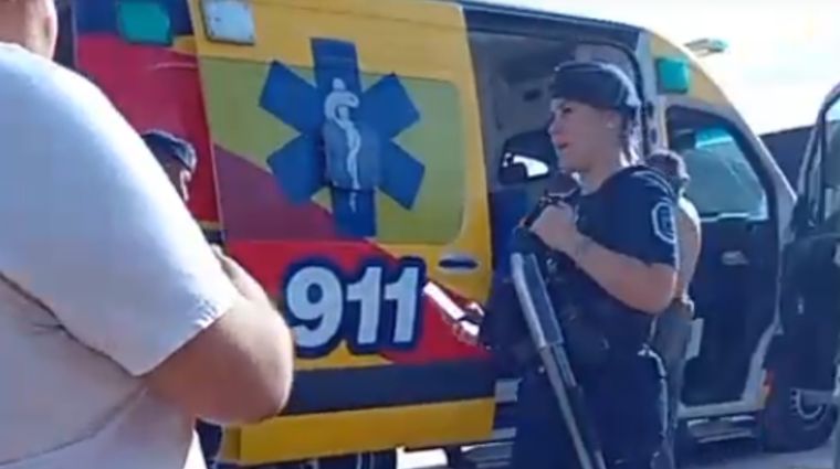 La escena del ataque de los pitbulls en Las Heras.