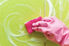 Muchas veces, lo más díficil es limpiar la junta de los azulejos Foto: Shutterstock