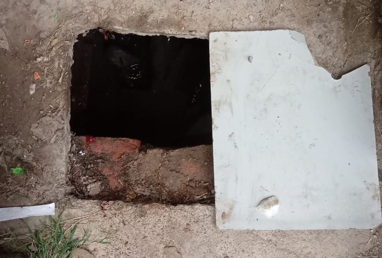 El pozo mide 1,20 metro de profundidad. El pozo mide 1,20 metro de profundidad.