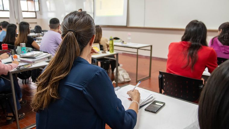 La oposición cuestiona la eliminación de las repitencias en la provincia de Buenoo Aires Foto: Santiago Tagua/MDZ