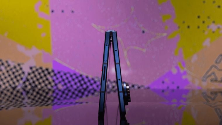 El misterioso paquete de prensa sugiere el debut de un teléfono plegable tipo Fold de Motorola.