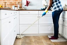 5 consejos para limpiar pisos flotantes y dejarlos impecables