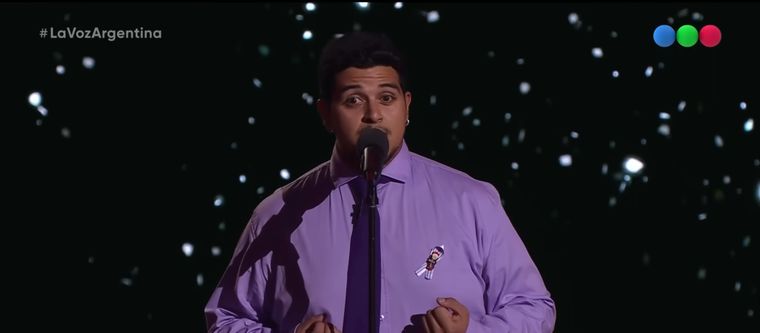 Walter Vilches se presentó en La Voz Argentina y deslumbró a todos con su interpretación.