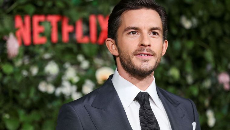 Foto: https://www.vanitatis.elconfidencial.com/celebrities/2022-03-24/jonathan-bailey-novio-homosexual-familia-bridgerton_3396449/