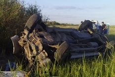 Así quedó la camioneta tras el vuelco en el que murieron dos niños y una embarazada