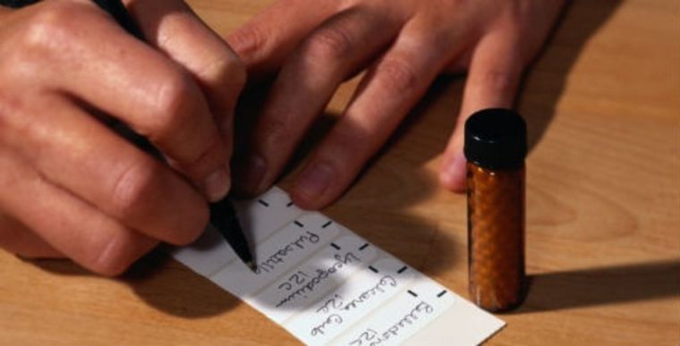 El médico recetaba pastillas sin estudios previos Foto: Salud 180