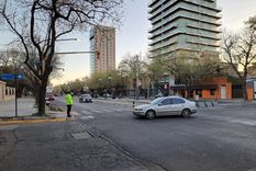 Un auto terminó casi en las vías del metrotranvía Foto: Foto: Ernesto Gutiérrez. MDZ