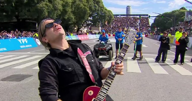 Pato Sardelli fue protagonista en la apertura del show de Franco Colapinto.