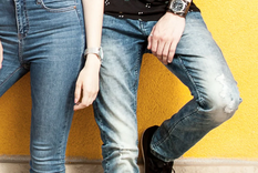 Los jeans de hombre para looks de mujer son toda una tendencia. Foto: Expert Reviews