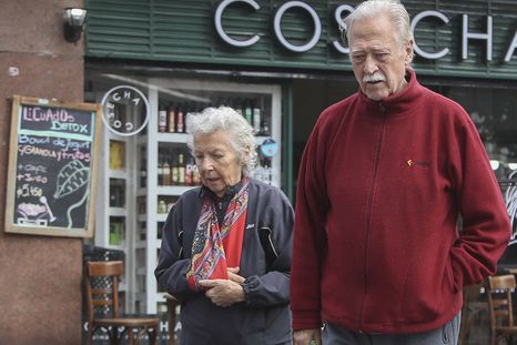 Argentina tiene, hace 18 años, el mismo número de asalariados registrados, un número que oscila entre 5,8 a 6,2 millones, mientras que los jubilados ascienden a 7 millones. Foto: NA