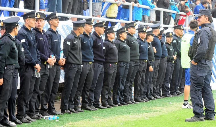 Inscribirse a la Policía de Mendoza. Inscribirse a la Policía de Mendoza.